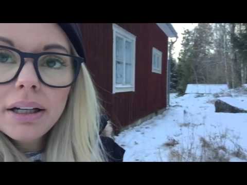 Besöker ett övergivet hus