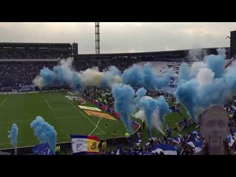 "Salida Millonarios vs Nacional 03 de mayo de 2015" Barra: Comandos Azules &bull; Club: Millonarios