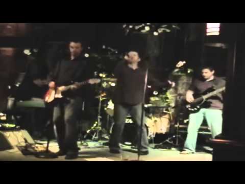 Red Hot Chilli Peppers Give it away w/ Come Together Beatles