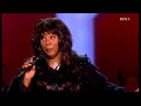 Donna Summer - Bad Girls / Hot Stuff + Speech (Nobel Peace Prize Concert '09) HD