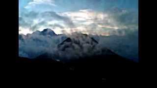 preview picture of video 'Negeri Di Atas Awan Gunung Gede GREEN CAMO.3GP'