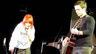 You Ain&#39;t Woman Enough -  Paramore [cover] in Melbourne 13.10.10 [HD]