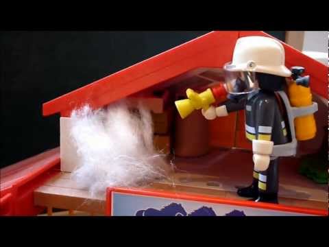Playmobil Feuerwehr - Feuer auf dem Reiterhof
