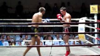 Download Lagu Debut Muay Thai Fight, Patong Boxing Stadium 1 of 2 Thumbnail