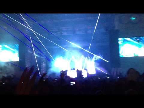 Swedish House Mafia,Schladming 30.11 2012 Faithless - Insomnia