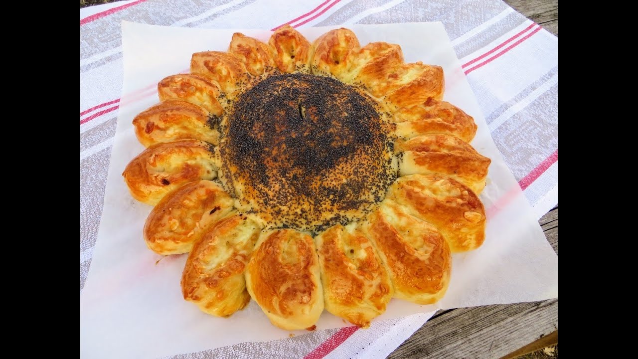 Еще один обалденный рецепт пирога - тесто на кефире, двойная начинка и очень красивый!