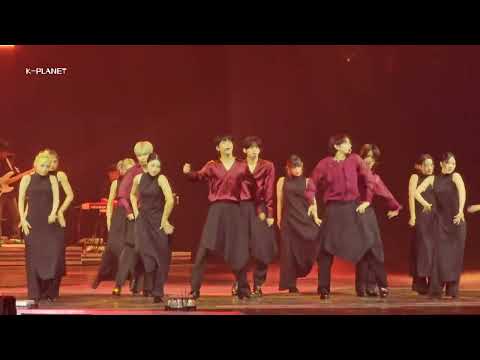 【2023 Weverse Con】TXT (투모로우바이투게더) 'Invitation (초대) (Uhm Jung Hwa 엄정화)' 4K Fancam 직캠 | 위버스콘 230610