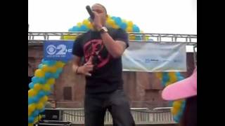 Roland White performs 'Hero' at Cancer Research UK Festival