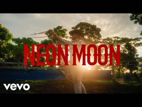 DJ Noiz, Mr Cowboy - Neon Moon (Official Music Video)
