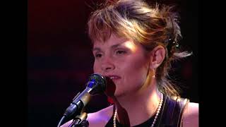 Shawn Colvin - &quot;Free Man in Paris&quot; (Joni Mitchell) | 1997 Induction
