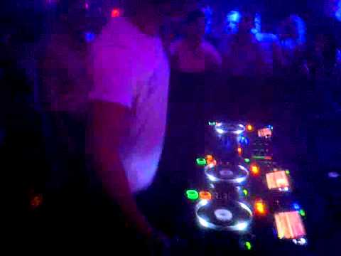 MICHAEL WOODS @ MAISON TORONTO - Feedback