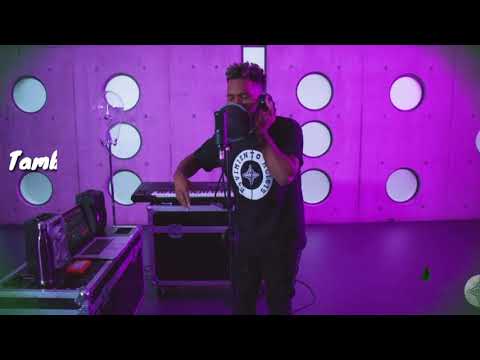 La Praxis Redimi2 (Lyric)