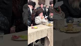 לא תתפרש מנן, וועסטו זעהן אז ואל נפרוש ממך • הפיוט המרגש של שמחת תורה