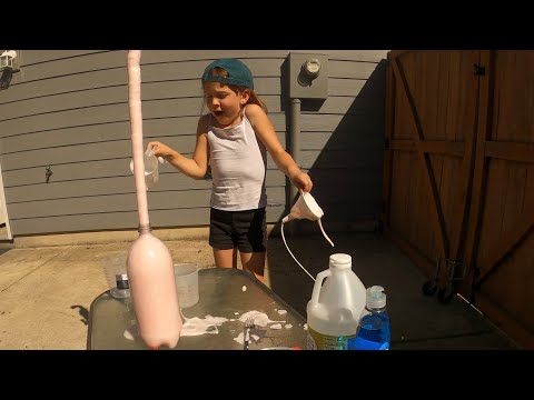 Fun volcano science experiment.