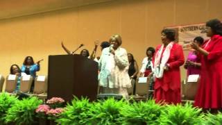 Twinkie Clark &quot;I&#39;m looking for a Miracle&quot;