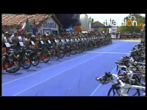 ITU World Cup in Huatulco Triathlon 2012 MEN