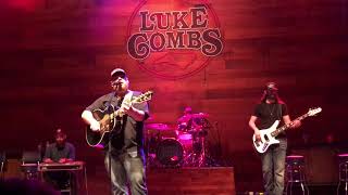 Luke Combs Houston We Have A Problem Live Columbus, Ohio 11/10/2017
