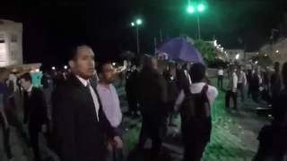 João Dória é recebido com chuva de ovos em Salvador.
