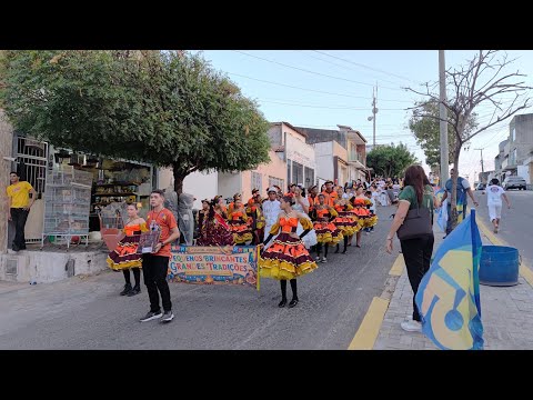 O desfile do sete de setembro, na Avenida Guido Osterno..Em Marco CE..