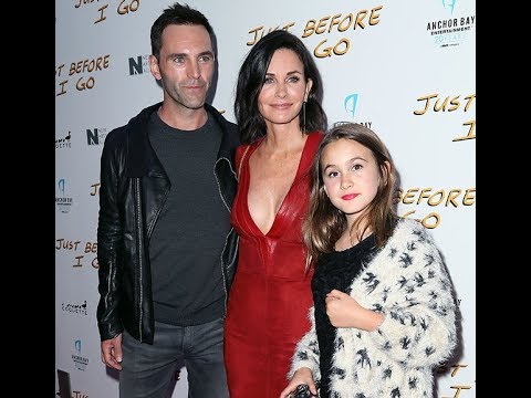 Courteney Cox Talks Ending Her Engagement to Johnny McDaid — and Reunites with Lisa Kudrow!