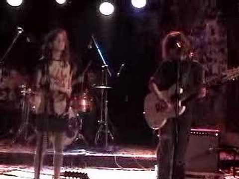 Tiny Masters of Today- Tooty Frooty (live at CBGBS)