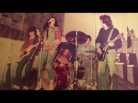 download lagu mp3 mp4 Caballo Vapor, download mp3 Caballo Vapor free downloadn, video klip Caballo Vapor