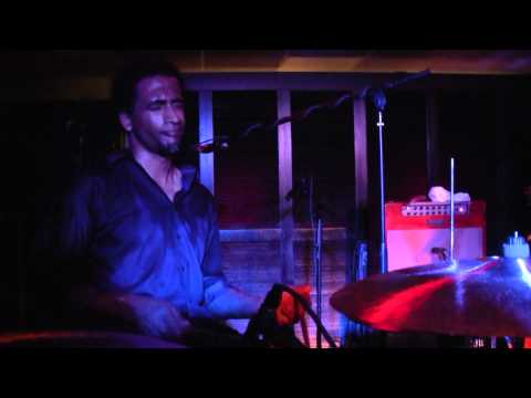 Soulive - One In Seven (inc. drum solo)  5/6/11 New Orleans, LA on Creole Queen Riverboat