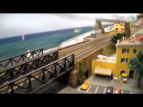 TRENI SVIZZERI IN TRANSITO : PLASTICO CUNIFER BORGO S.DALMAZZO (CN) 5 - 5 - 2014.