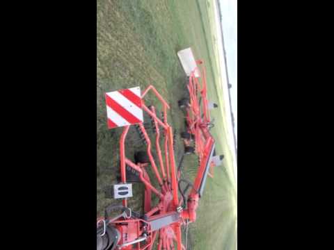 New Holland  DT 85.& KUHN masterdrive.