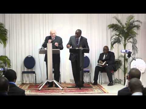 Reunion Exeptionnelle  avec le Fr EWALD FRANK à Paris 2015 intro Fr DIDIER CITUNDU [OFFICIEL]