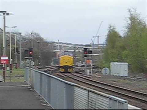 Class 37 37670 'St Blazey' DB Schenker with clay tanks 17/4/09