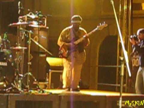 The Wailers - Aston Barrett Bass Solo + War - Live @ Pisa 28-4-09