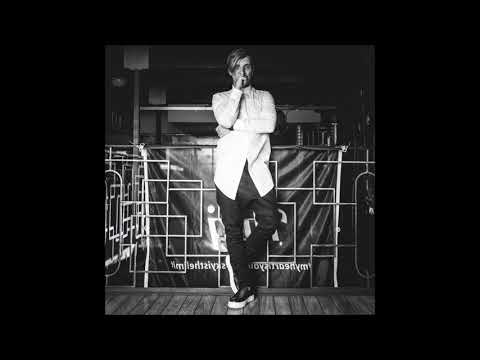 Junior Pappa - Pieces (Original Mix) (Voyeur)