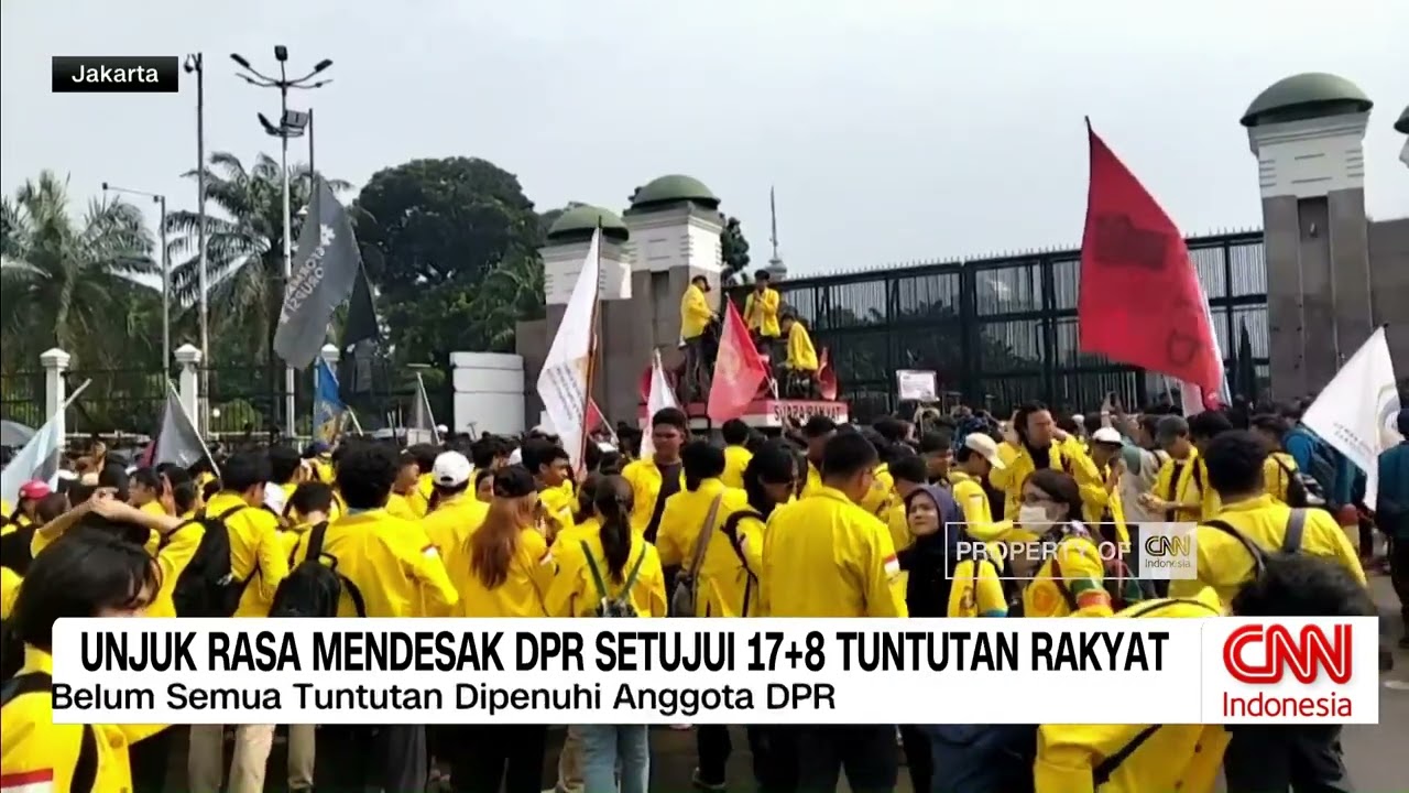 Unjuk Rasa Mendesak DPR Setujui 17+8 Tuntutan Rakyat