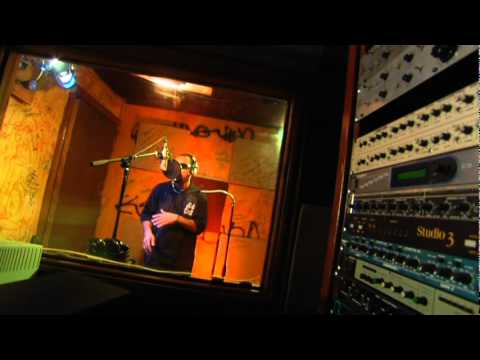 FACUNDO Gonzalez  ft Sin Fin & Beethoven Villaman "Piensalo bien"