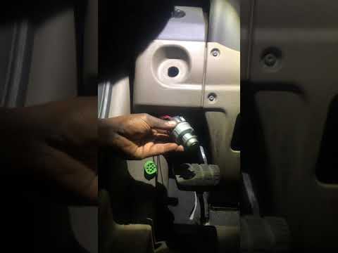 Replacing ignition switch(freight liner Cascadia)