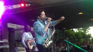 Dave Koz Performs &quot;This Guy&#39;s in Love With You.&quot; Live @ Thornton Winery 40 years after Herb Alpert