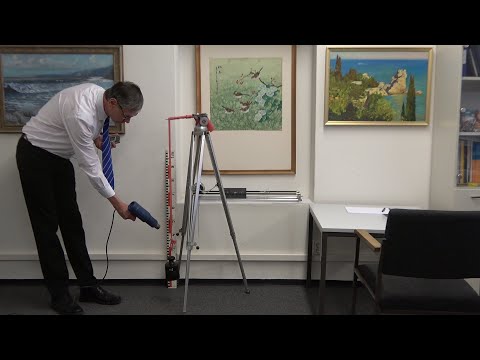 Der erste thermoelastische Effekt bei Elastomeren