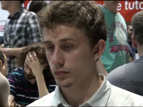 A 5.18. GM Valery Neverov  - IM Vojtěch  Plát  1 - 0