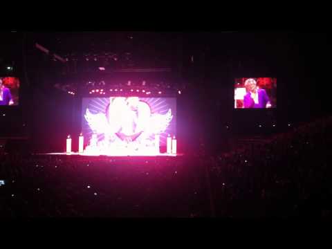 Rod Stewart "First Cut Is The Deepest" Nashville 7-24-12
