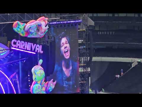 Pink Tottenham Hotspur Stadium 160624