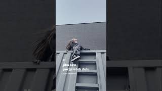 Download lagu monokrom -tulus mp3