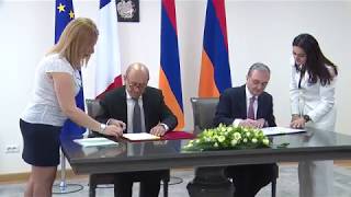 Meeting of Foreign Minister of Armenia Zohrab Mnatsakanyan with Minister for Europe and Foreign Affairs of France Jean-Yves Le Drian