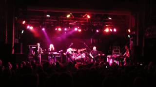 Magnum - Back to Earth