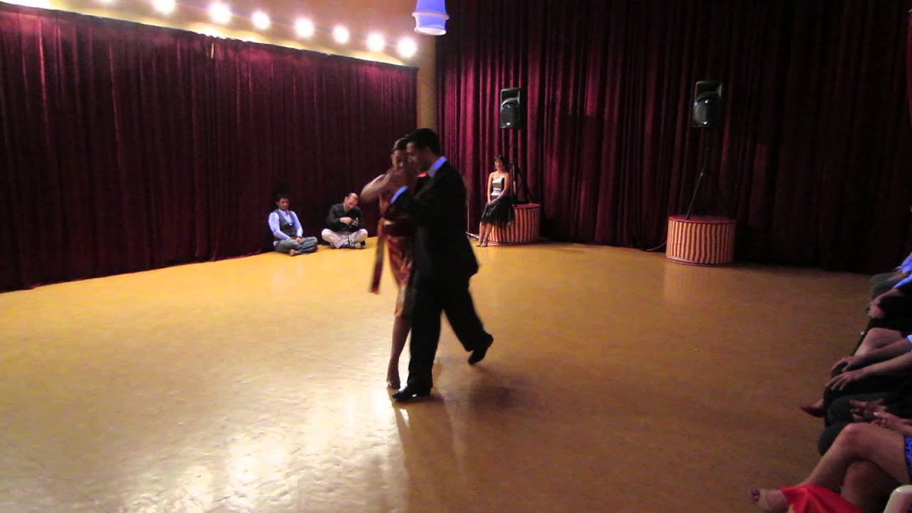 Facundo de la Cruz and Paola Sanz at El Abrazo, 2/3