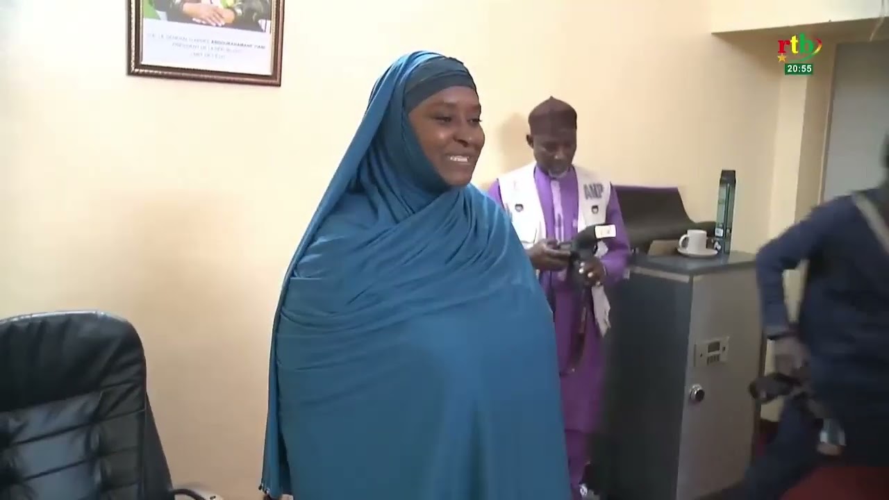 Actualité AES/Niger : Le Ministre d’Etat Mohamed Toumba visite la Direction Générale de l’État Civil