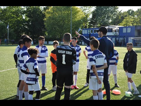 ASV Blauw-Wit JO12-1 v AFC Ajax JO11-2