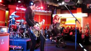 Allison Iraheta Performs El Viernes Te Olvido Yo on GMA