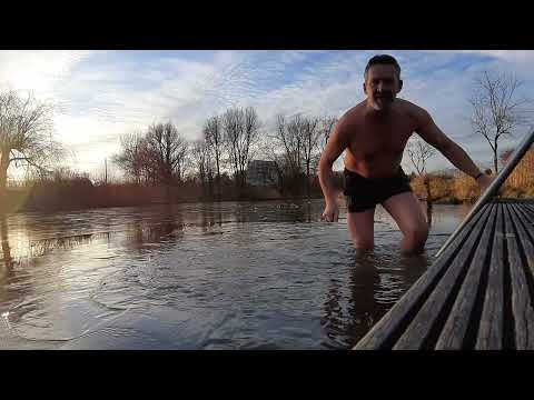 Eisbaden / Eisschwimmen: Eine kleine Anleitung
