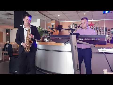 Catalin Mierla si Andrei Larion - Regal Band UK Saxophone cafe concert